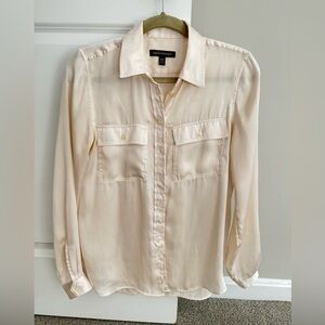 Banana Republic Light Cream Shirt size XS